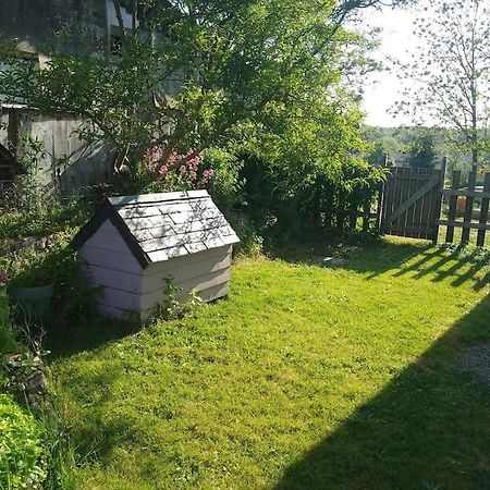 Logement Renove Proche Foret ボー エクステリア 写真