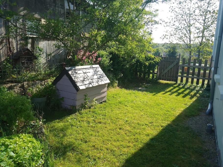 Logement Renove Proche Foret ボー エクステリア 写真
